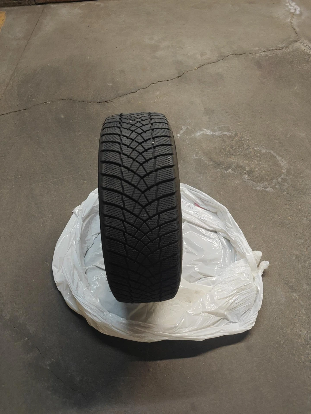 Motomaster Winter Edge II Tires - 185/55R15 - photo 3