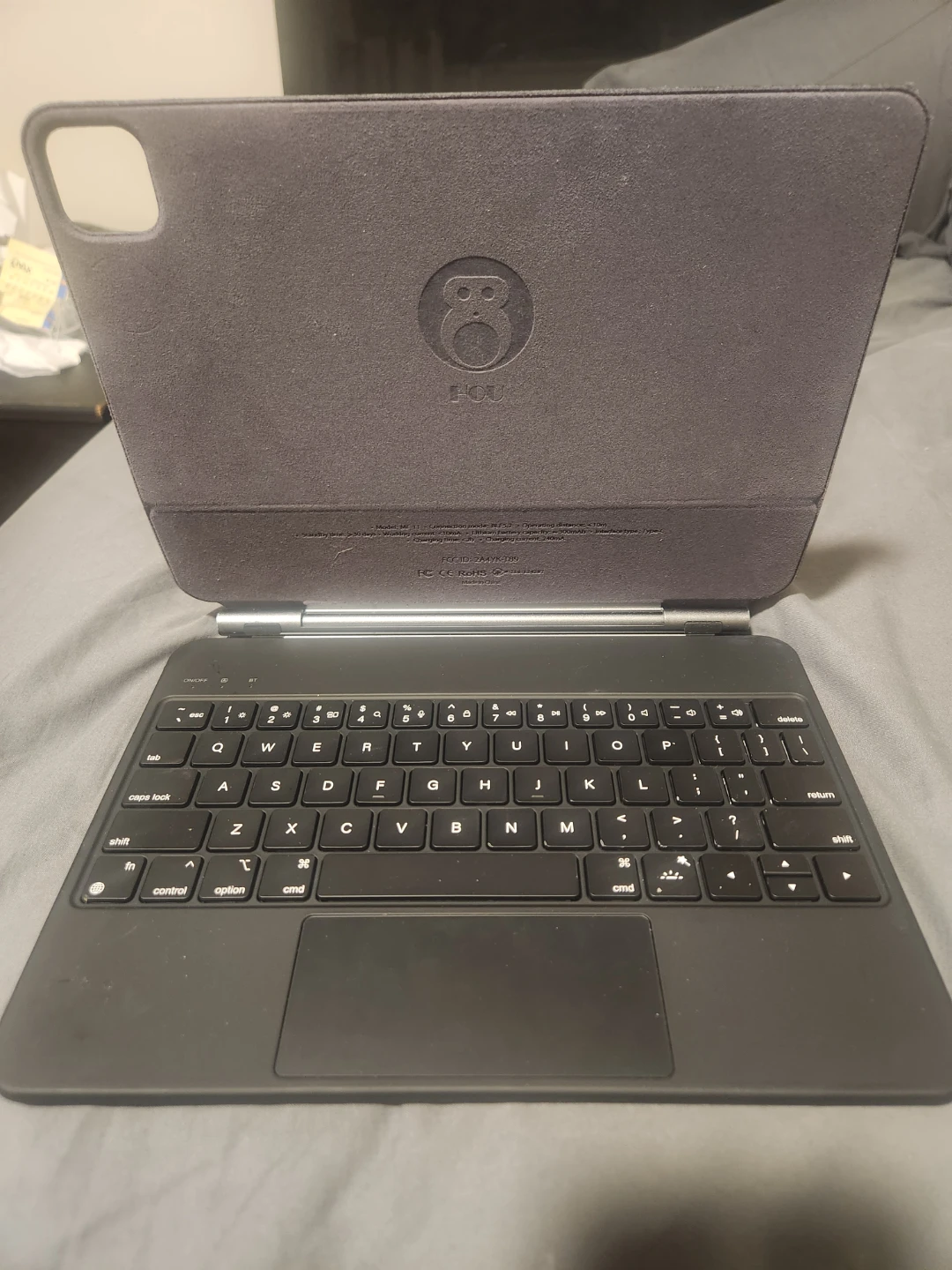 HOU iPad Keyboard Case