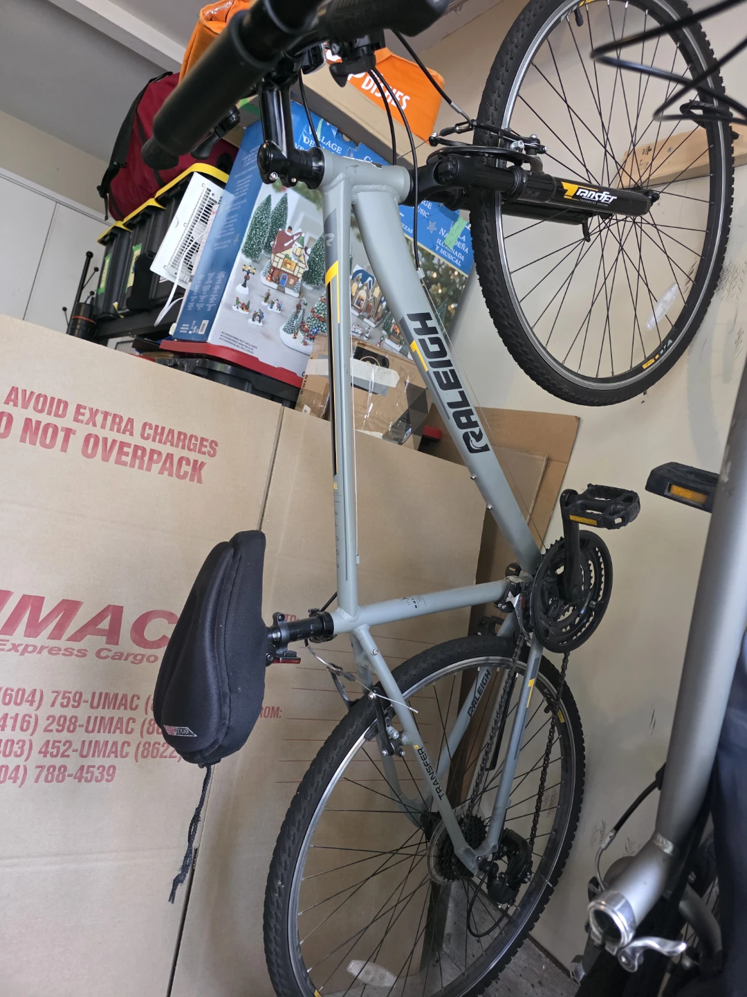 Raleigh Transfer Hybrid Bicycle