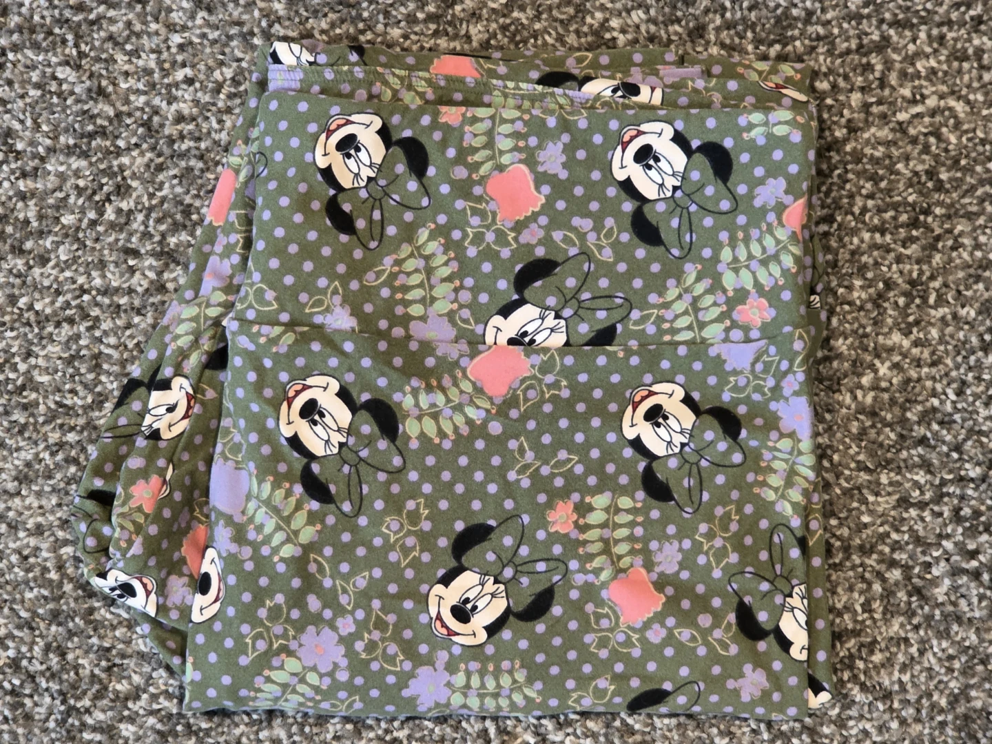 LuLaRoe Minnie Mouse Leggings - Tall & Curvy