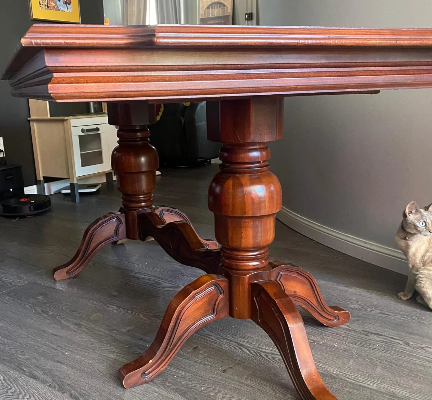 Extendable Traditional Dining Table - photo 3