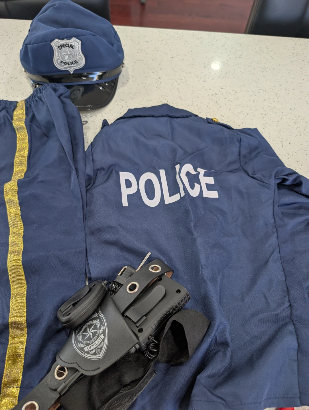 Joycover Police Officer Costume - Size Small - photo 5