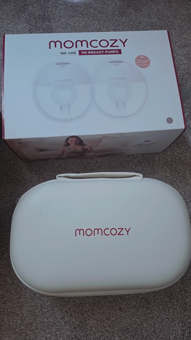 Momcozy M5 Wearable Breast Pump Set