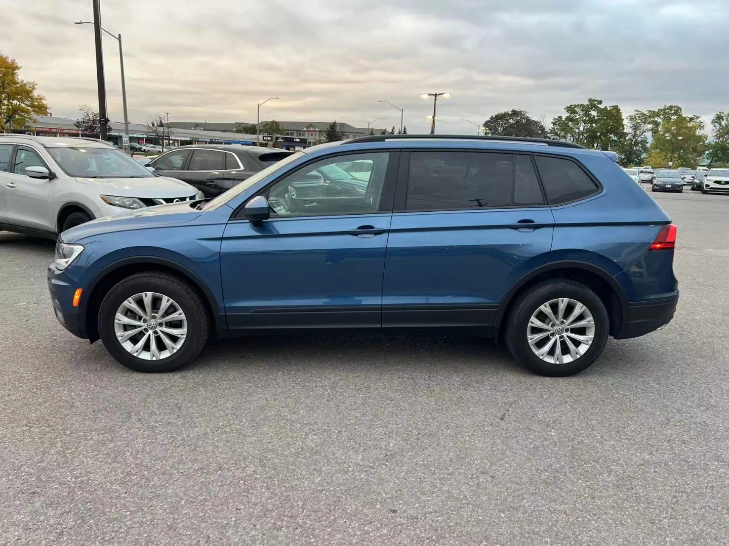 Volkswagen Tiguan TSI - photo 4
