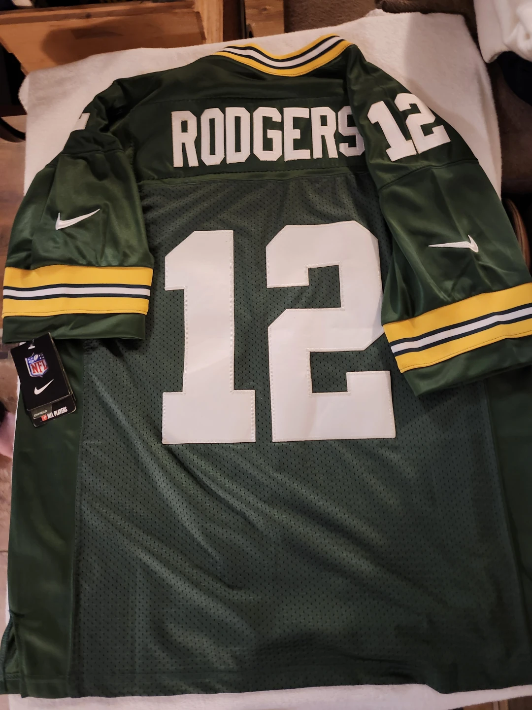 Nike Green Bay Packers Aaron Rodgers Jersey with tag