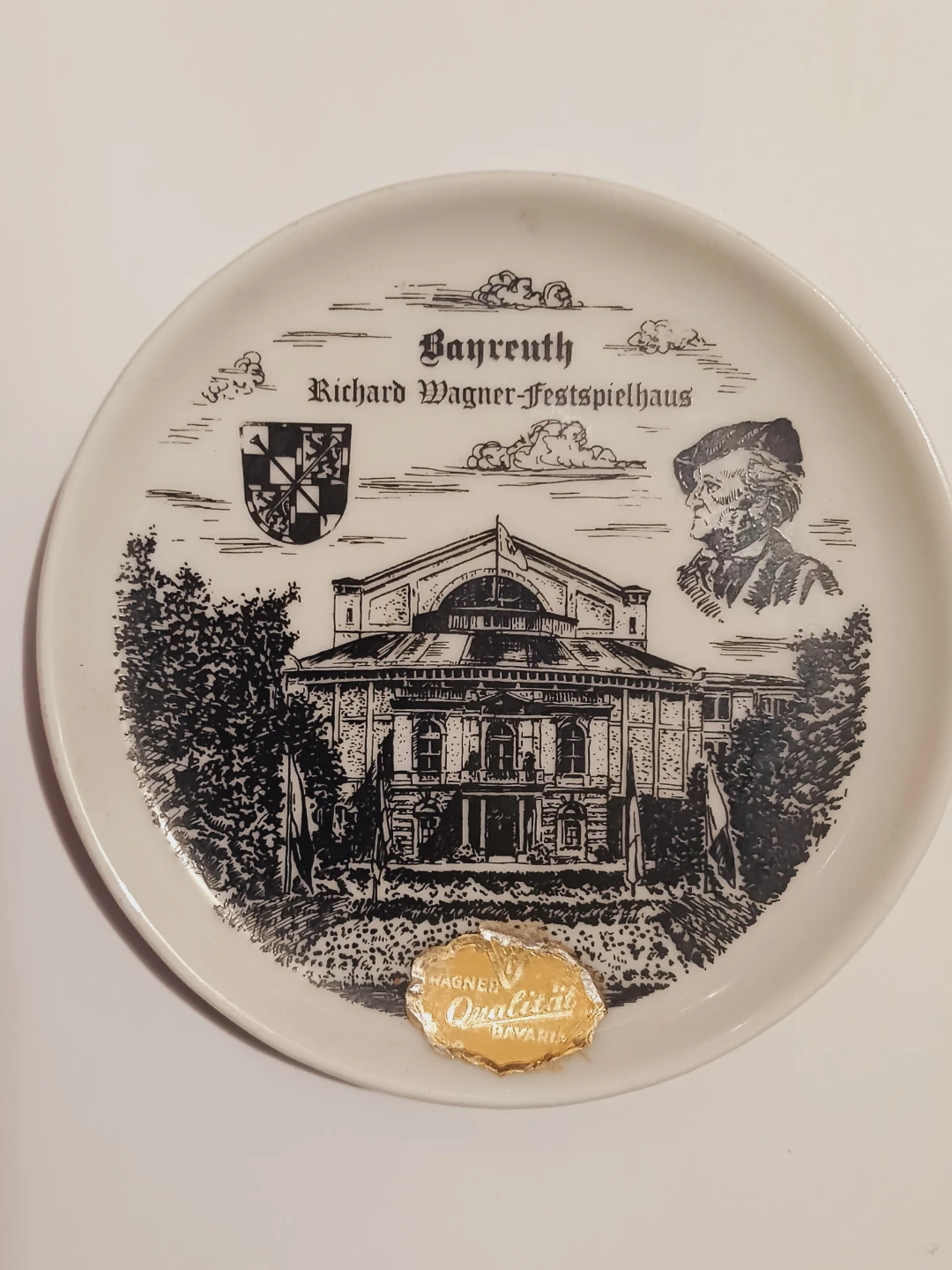Bayreuth Richard Wagner-Festspielhaus Souvenir Plate - photo 2