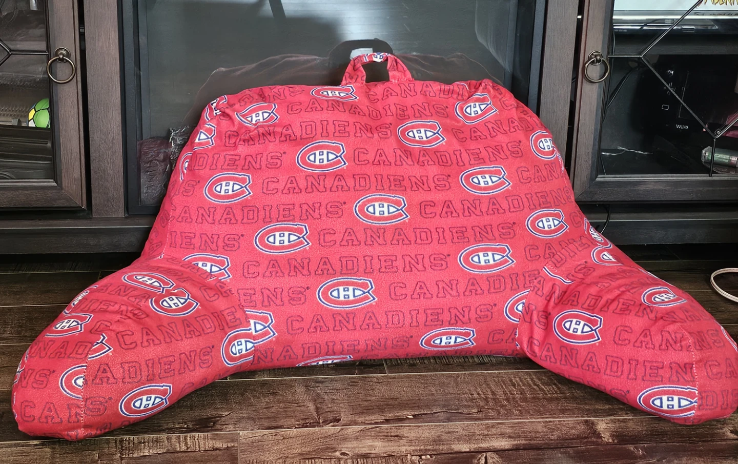 Montreal Canadiens Bed Rest Pillow