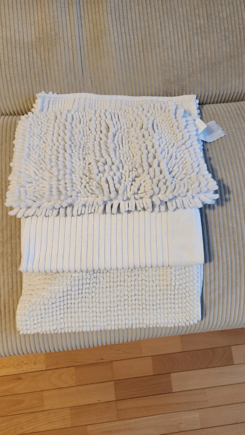 White Bathroom Bath Mat