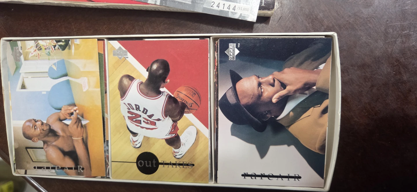 Upper Deck Michael Jordan Rare Air Tribute Card Set - photo 2