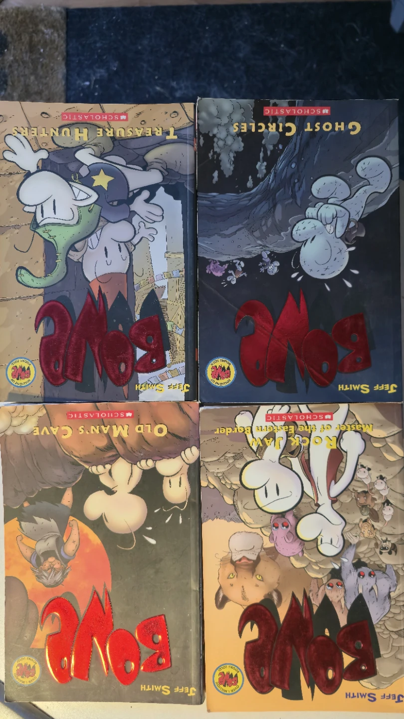 Bone Graphic Novel Collection (11 Books) - photo 4