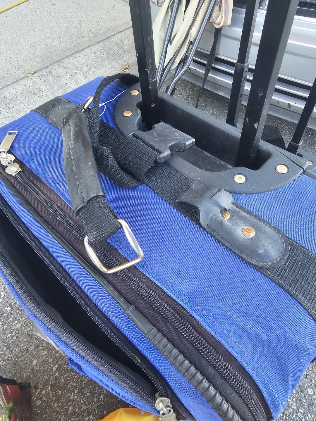Blue Everlite Rolling Suitcase - photo 3