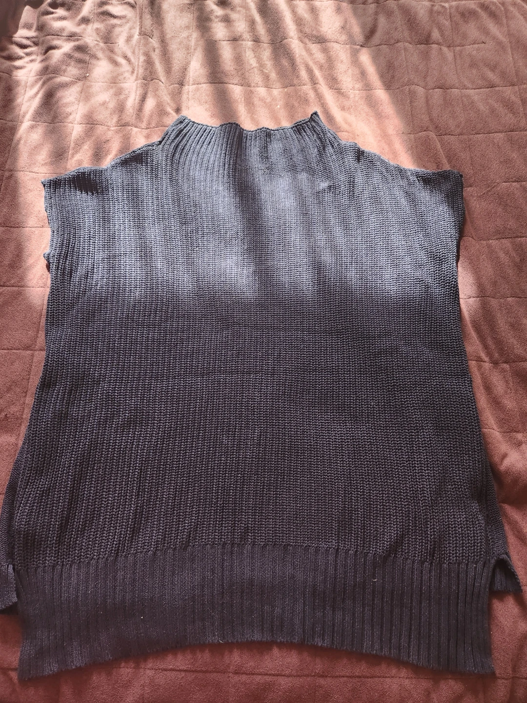 GUESS Cable Knit Sleeveless Sweater - photo 2