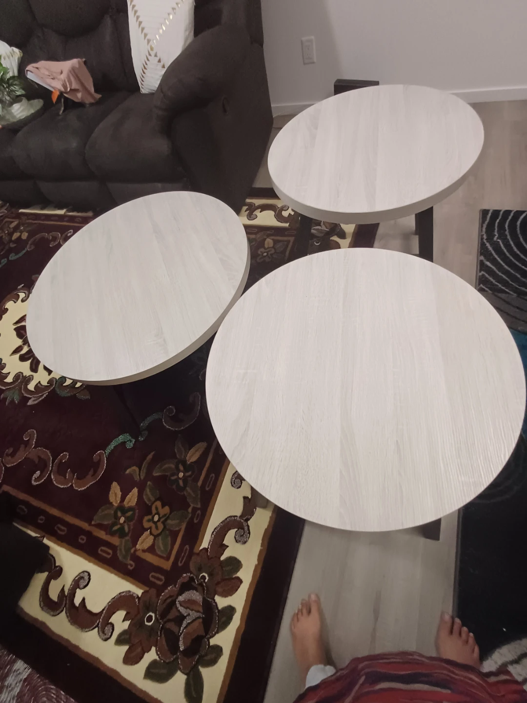 Set of 3 round coffee tables