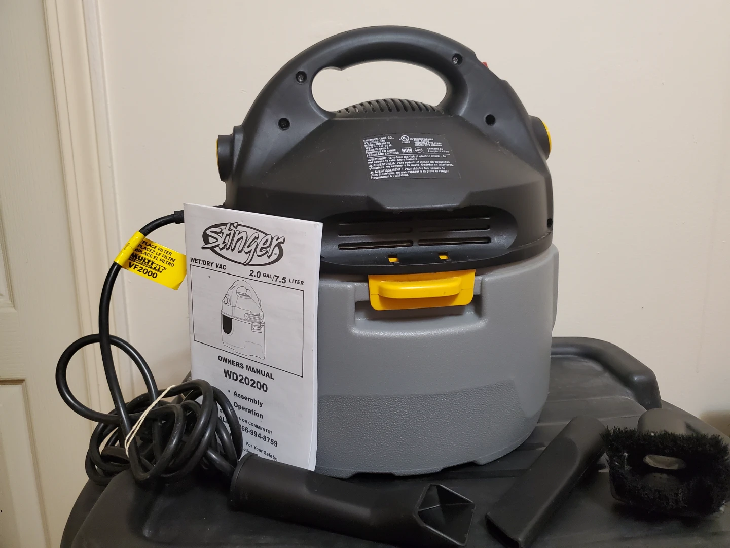 Stinger 2.0 Gallon Wet/Dry Vac - photo 2