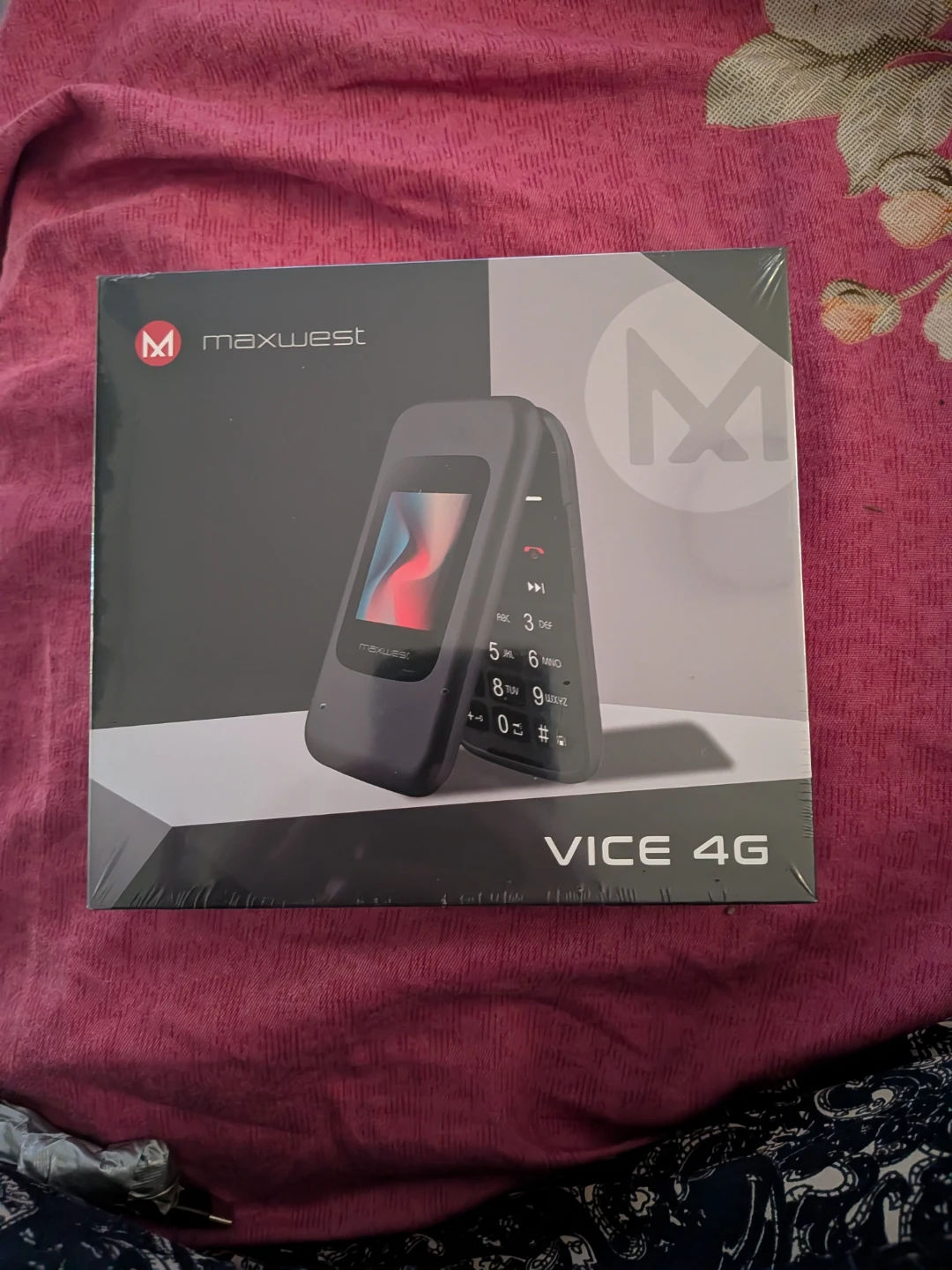 Maxwest Vice 4G Flip Phone - photo 2