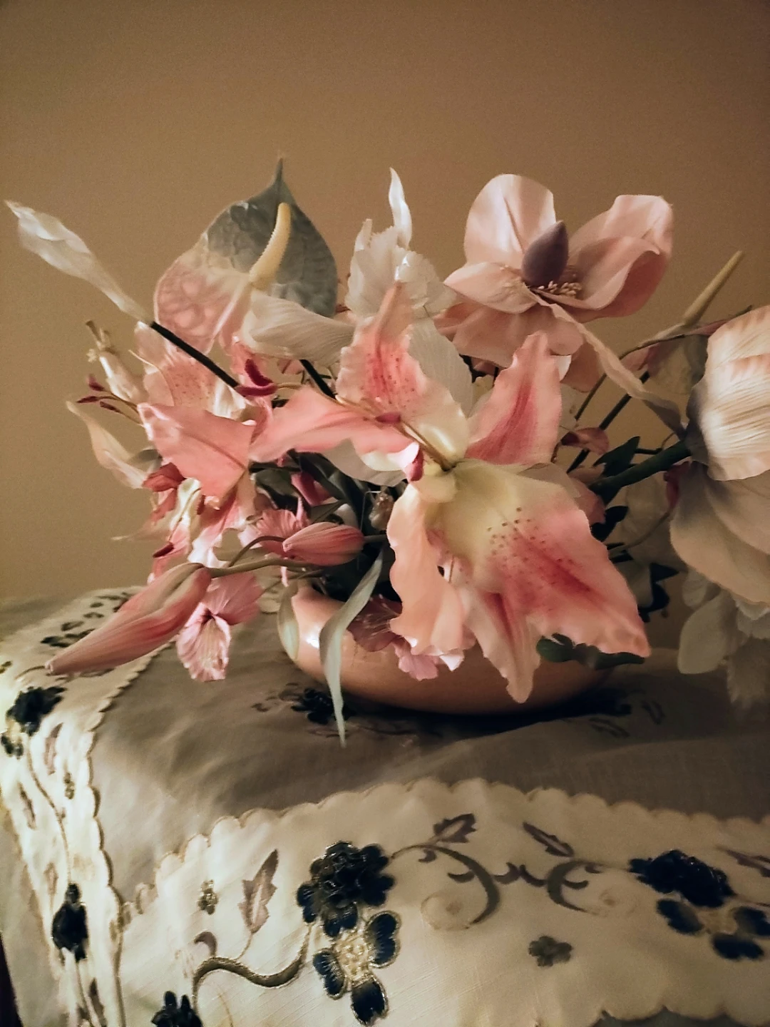 Artificial Floral Arrangement with Pink Vase - photo 2