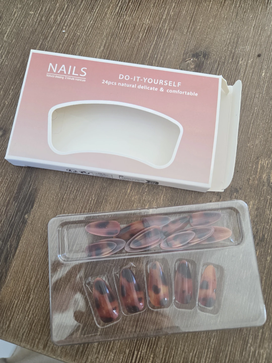 DIY Press-on Nails - Tortoiseshell Pattern - photo 2
