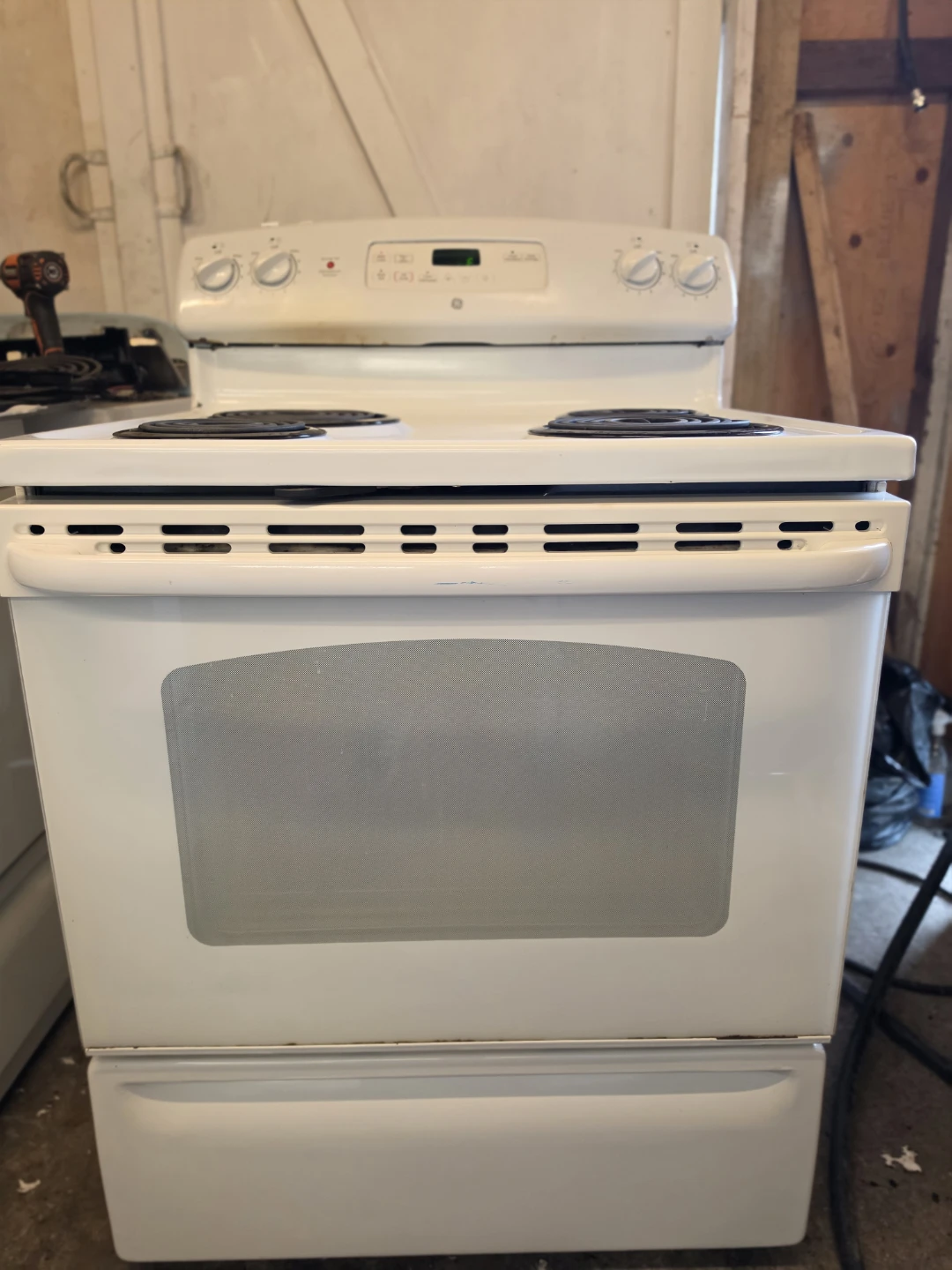 Delivery Available - GE 30" White Electric Range - photo 2