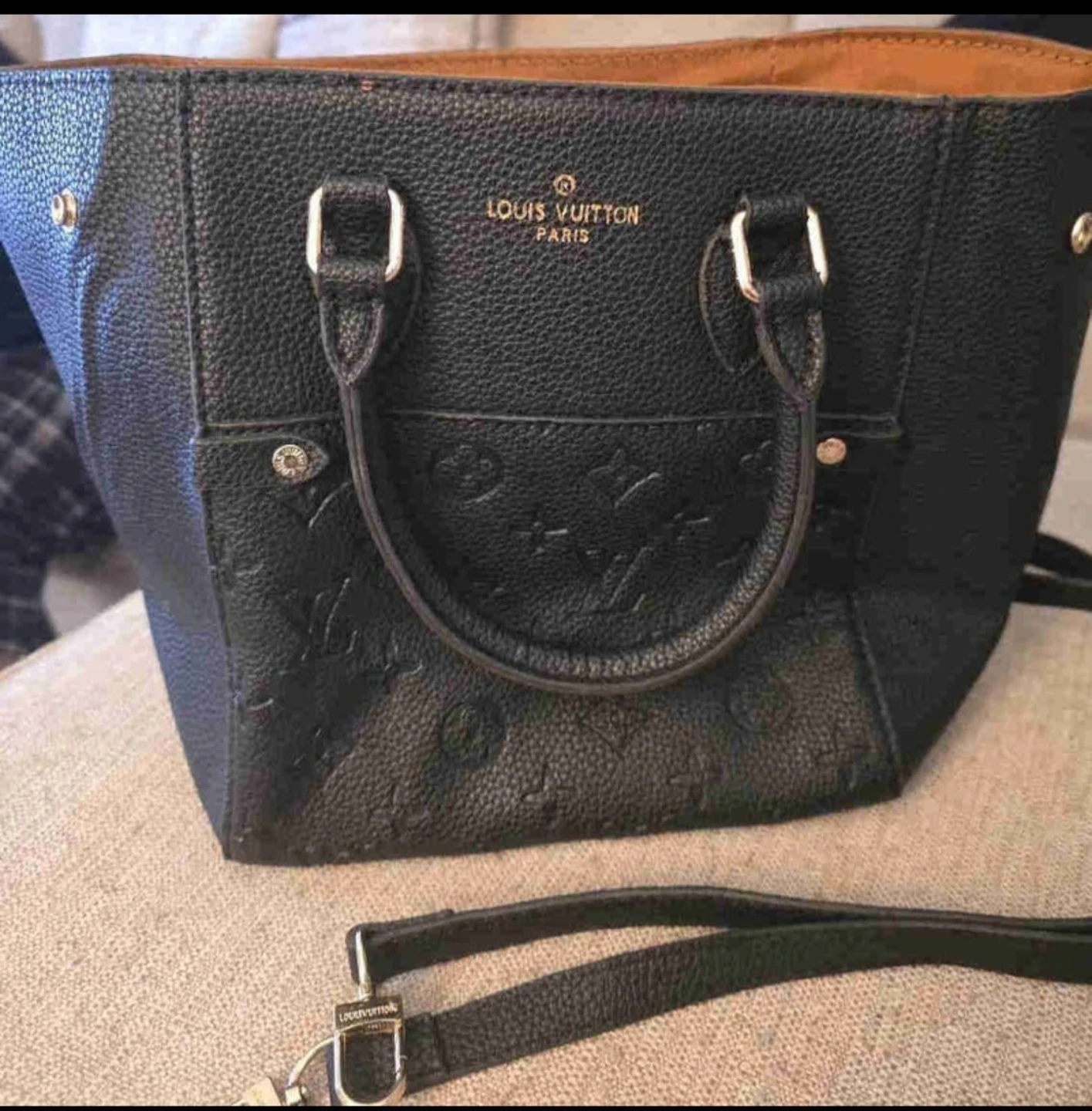 Louis Vuitton Black Monogram Handbag - photo 5