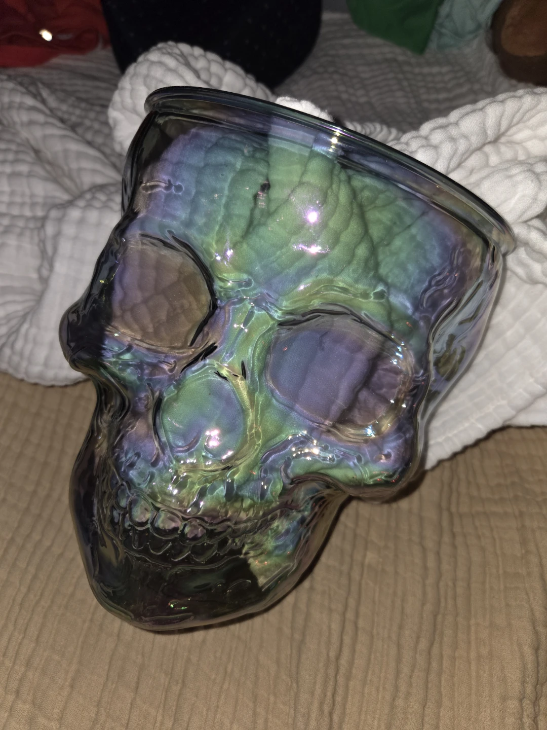 6 Skull head containers iridescent  platic