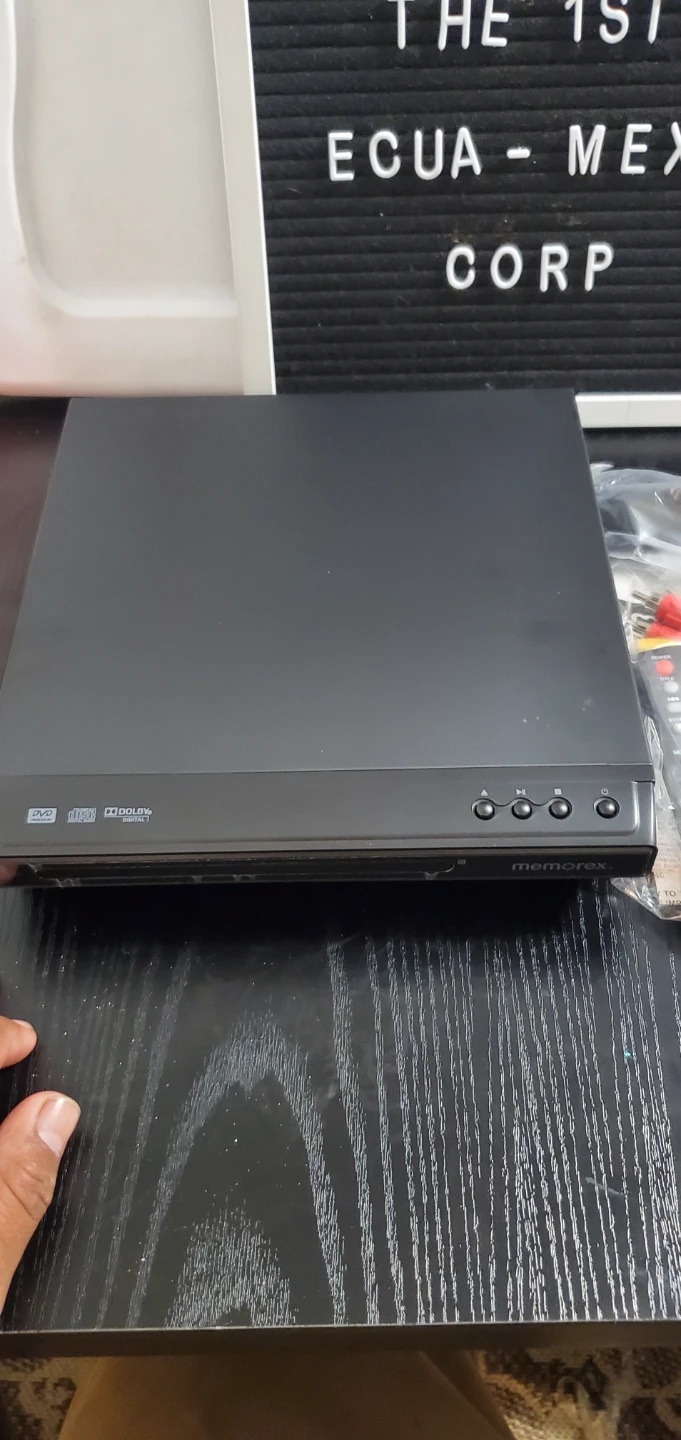 Memorex Progressive Scan DVD Player damage box - photo 2