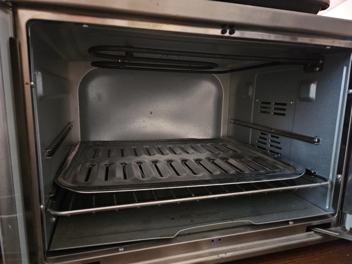 Oster French Door Toaster Oven - photo 3