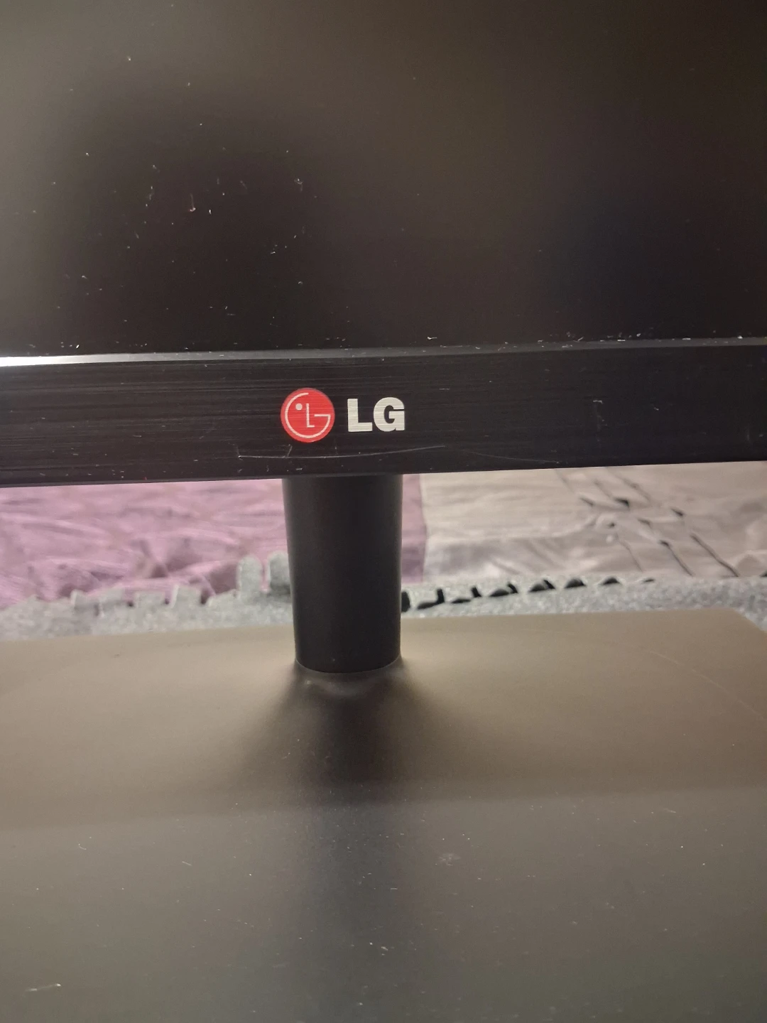 Lenovo ThinkCentre Desktop PC with LG Monitor and Razer Mouse - photo 2