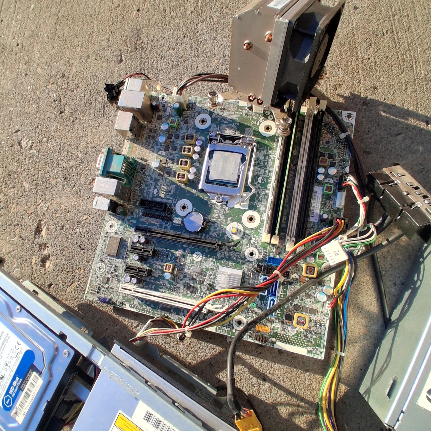 HP Desktop Computer Parts Bundle - photo 2