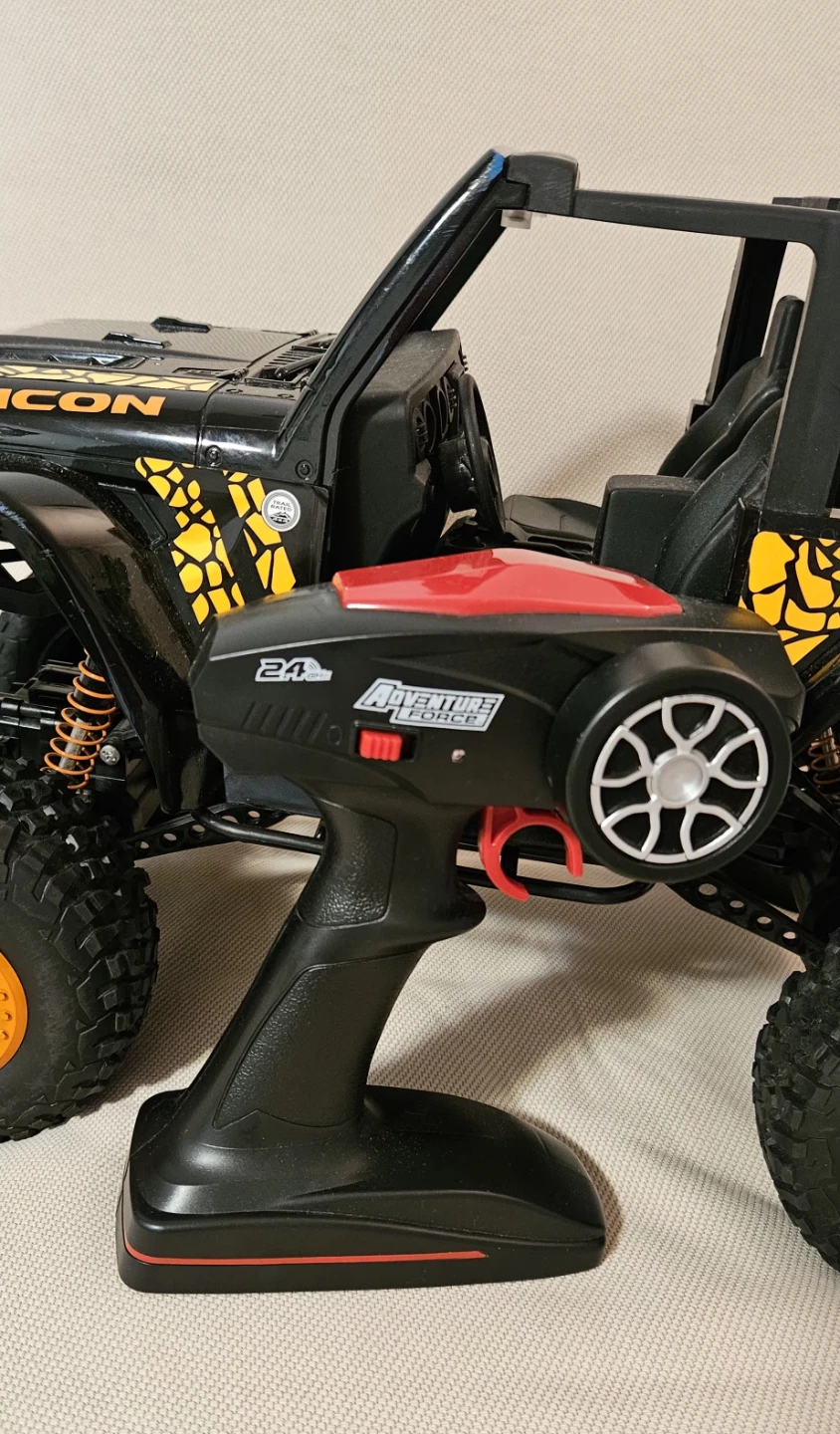 Adventure Force Jeep Wrangler Rubicon RC Car - photo 3