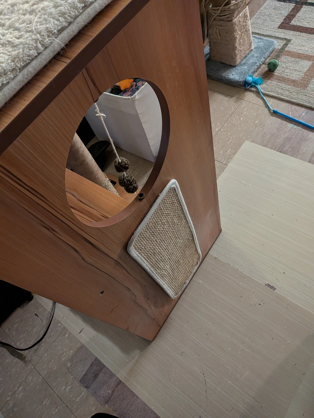 Catit Vesper Wooden Cat Tower