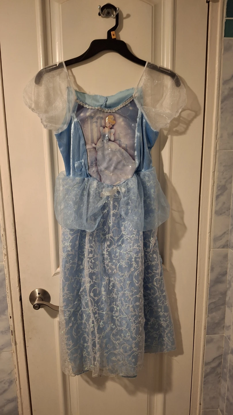 DISNEY Snow White Halloween costume for 10-12 years old girl