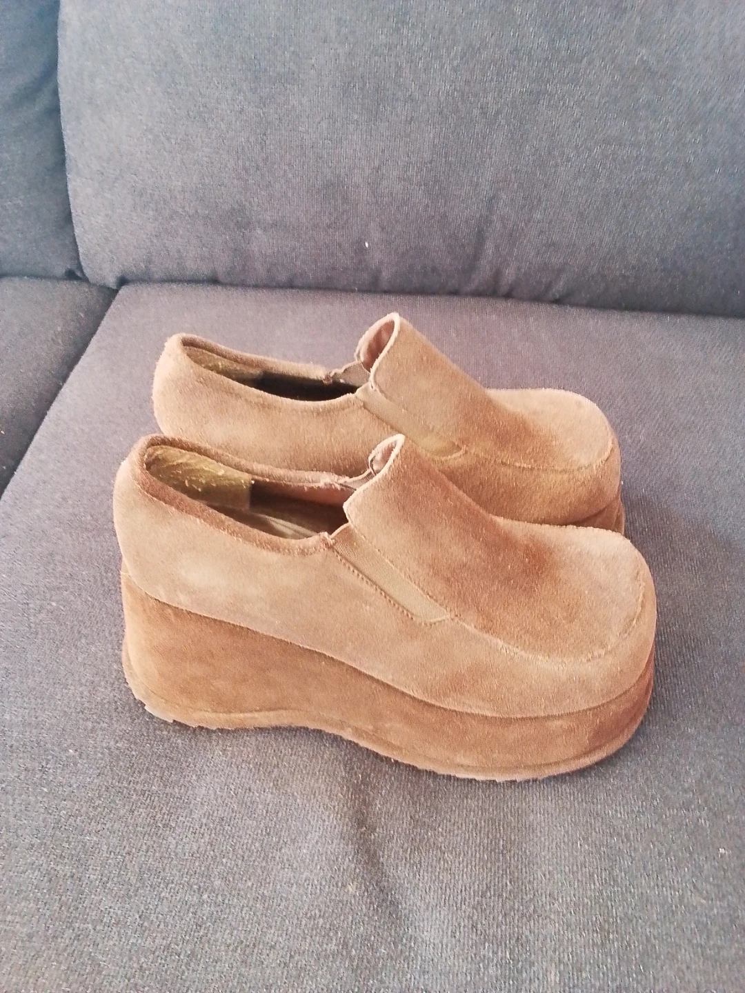 Le Château Suede Platform Shoes - photo 2