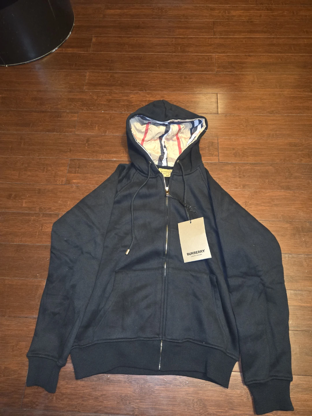 Zip up hooide