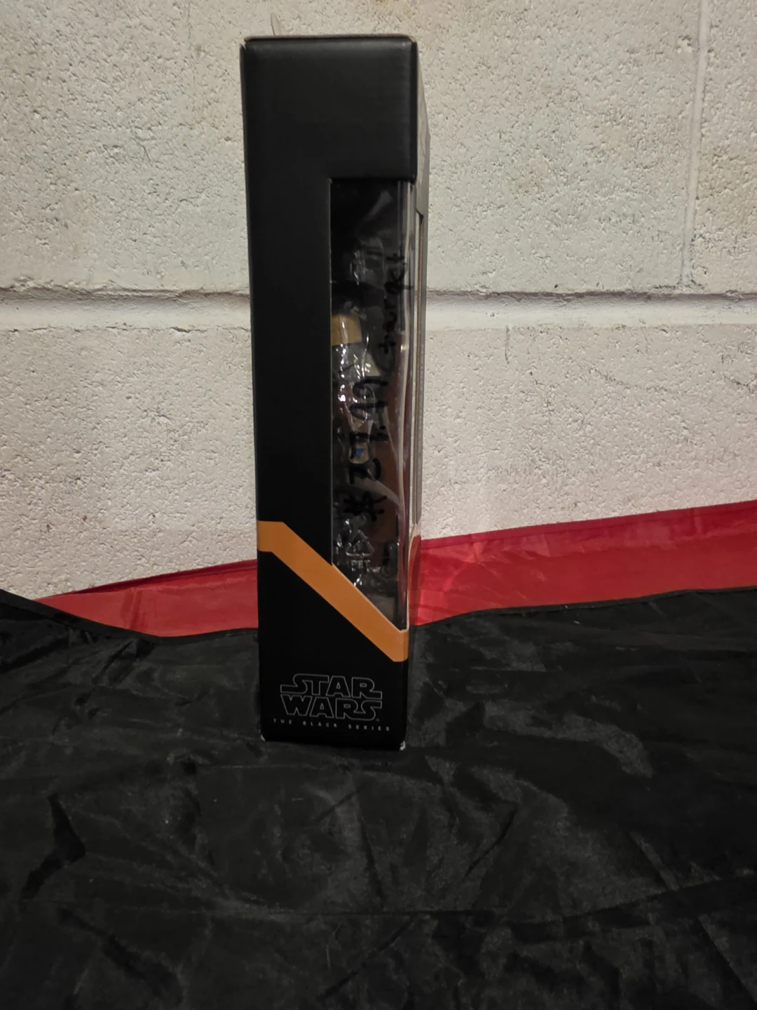 Star Wars The Black Series The Mandalorian Figure - photo 2