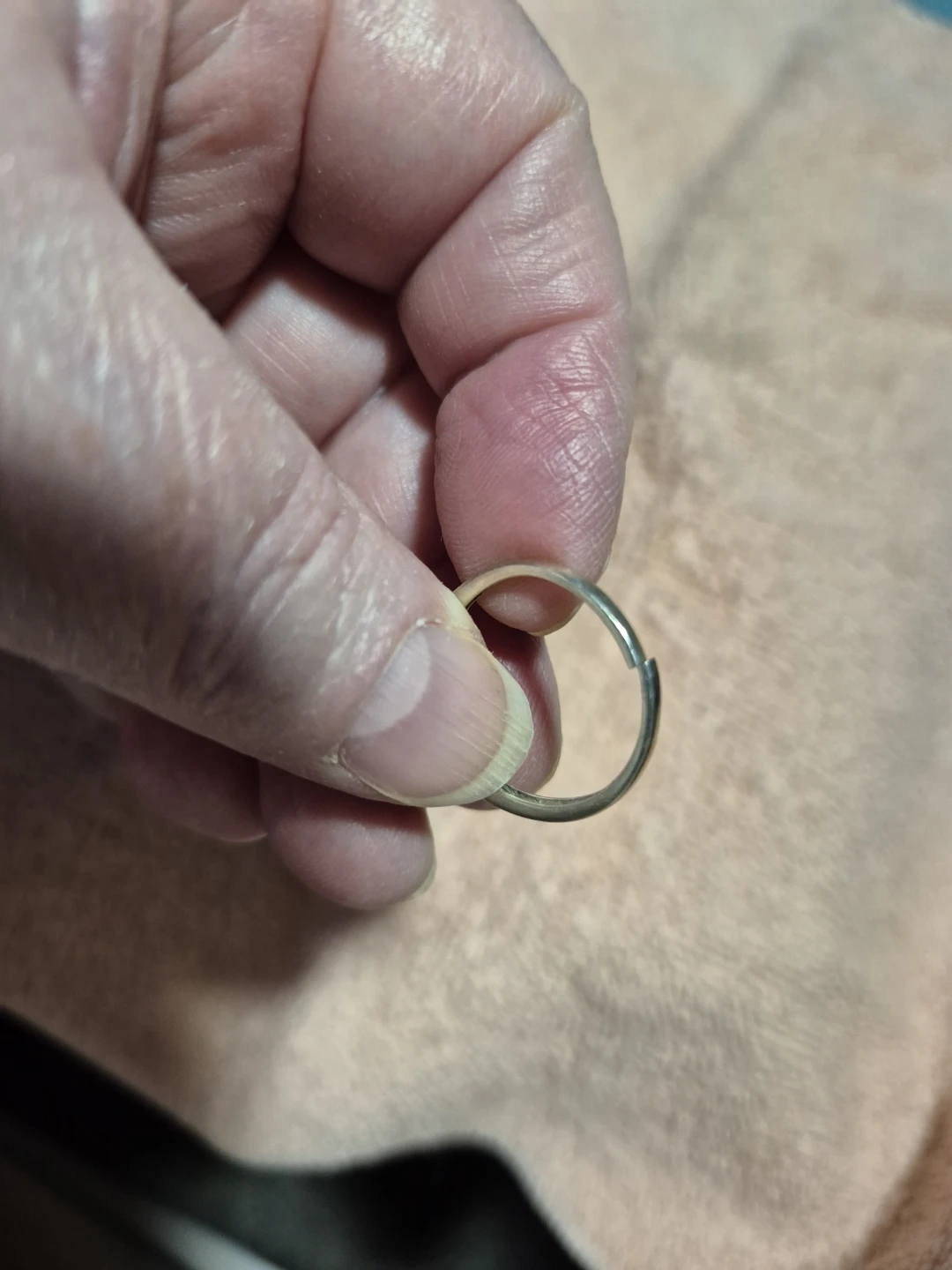 Gold-tone ring with white stone and accents - photo 3