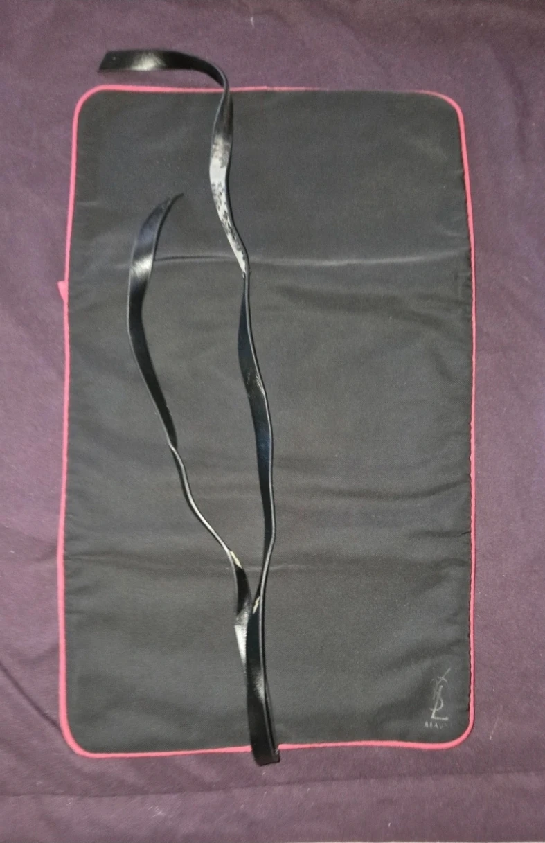 Yves Saint Laurent Beautè MU/Brush Caddy w/ Straps - photo 2