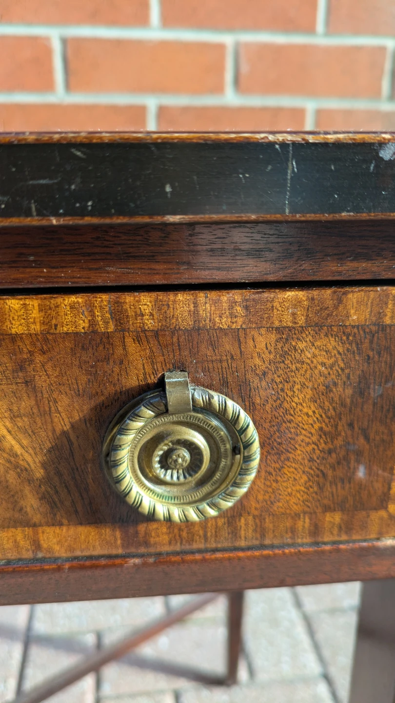 Johnson-Handley-Johnson Co. Drop-Leaf Side Table - photo 4