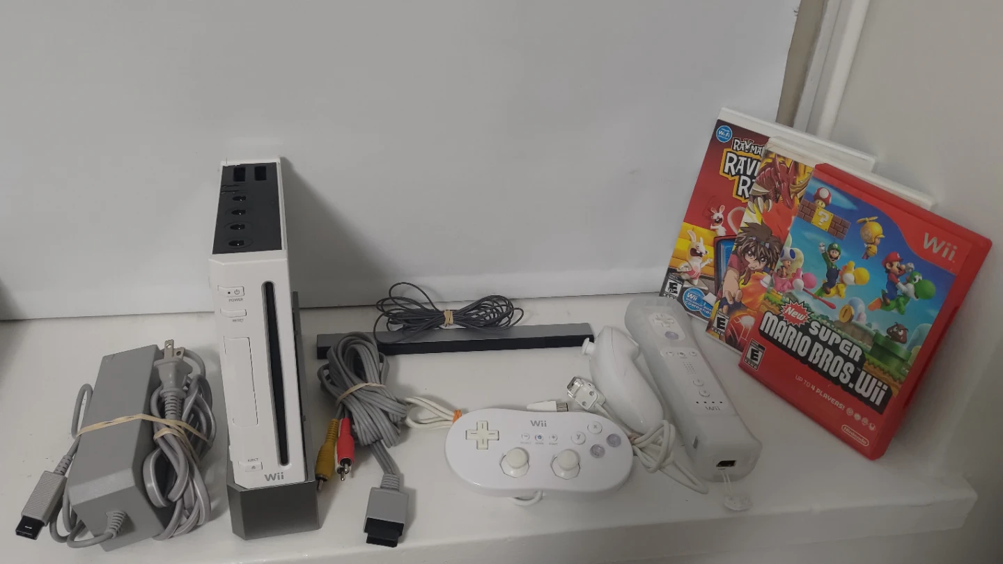 Nintendo Wii Console Bundle