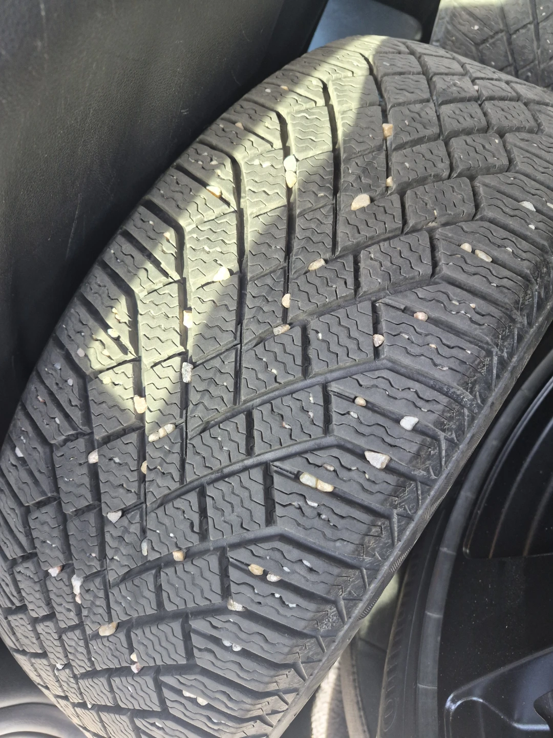 Set of 3 Continental Winter Tires - photo 3