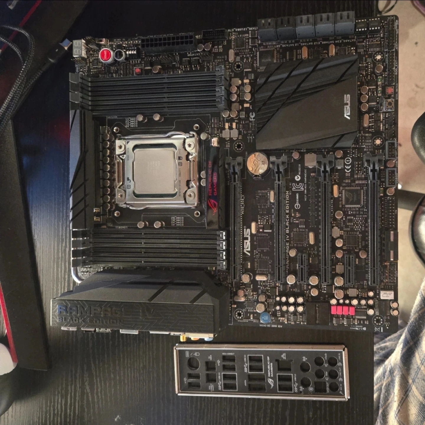 ASUS Rampage IV Black Edition Motherboard and Intel i7-4960X