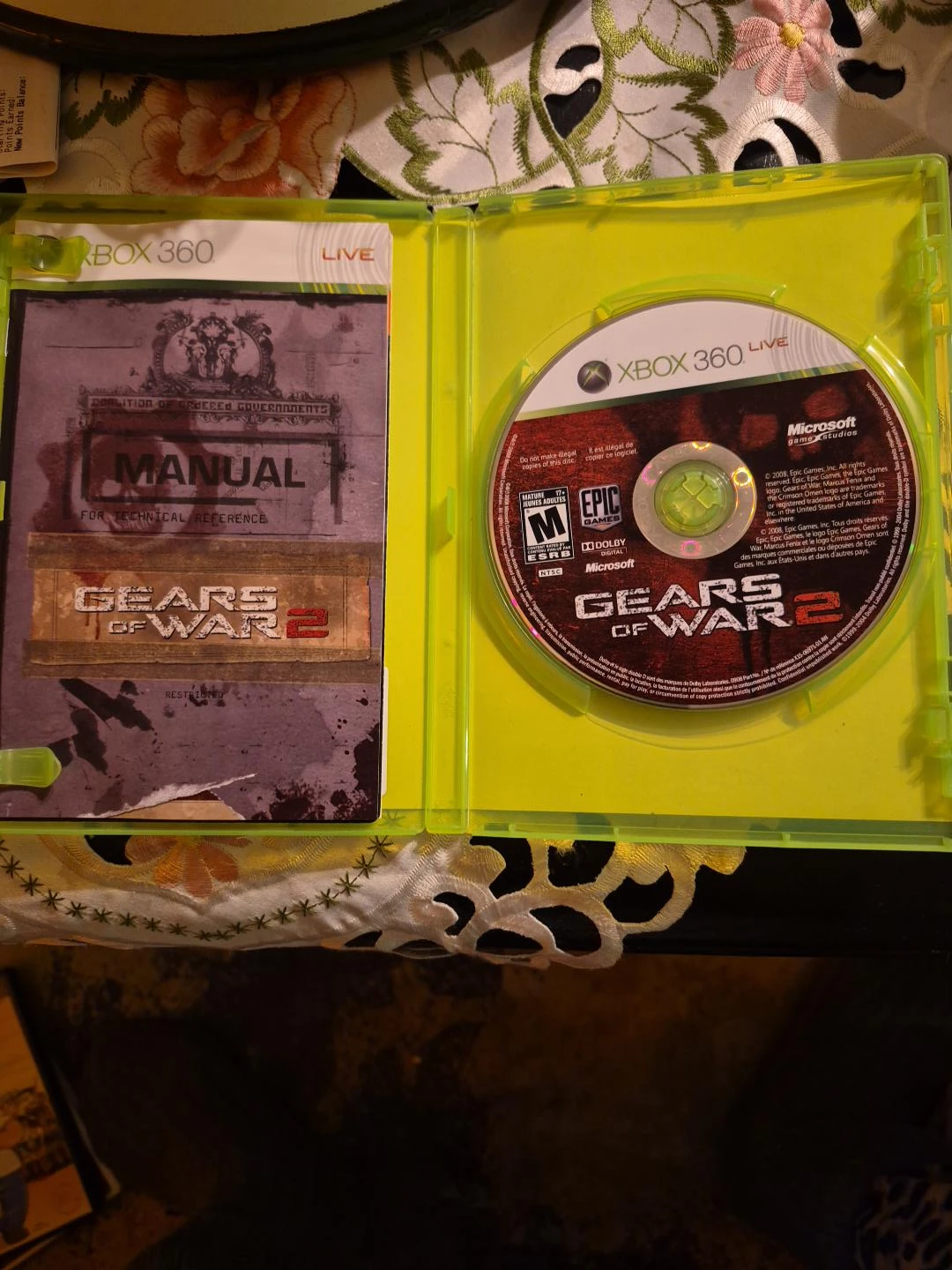 Gears of War 2 for Xbox 360 - photo 2