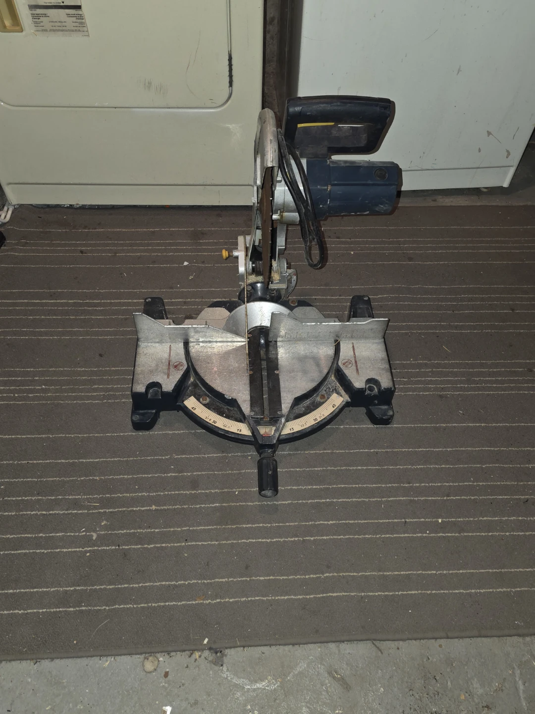 Mastercraft 12 inch Compound Mitre Saw - photo 3