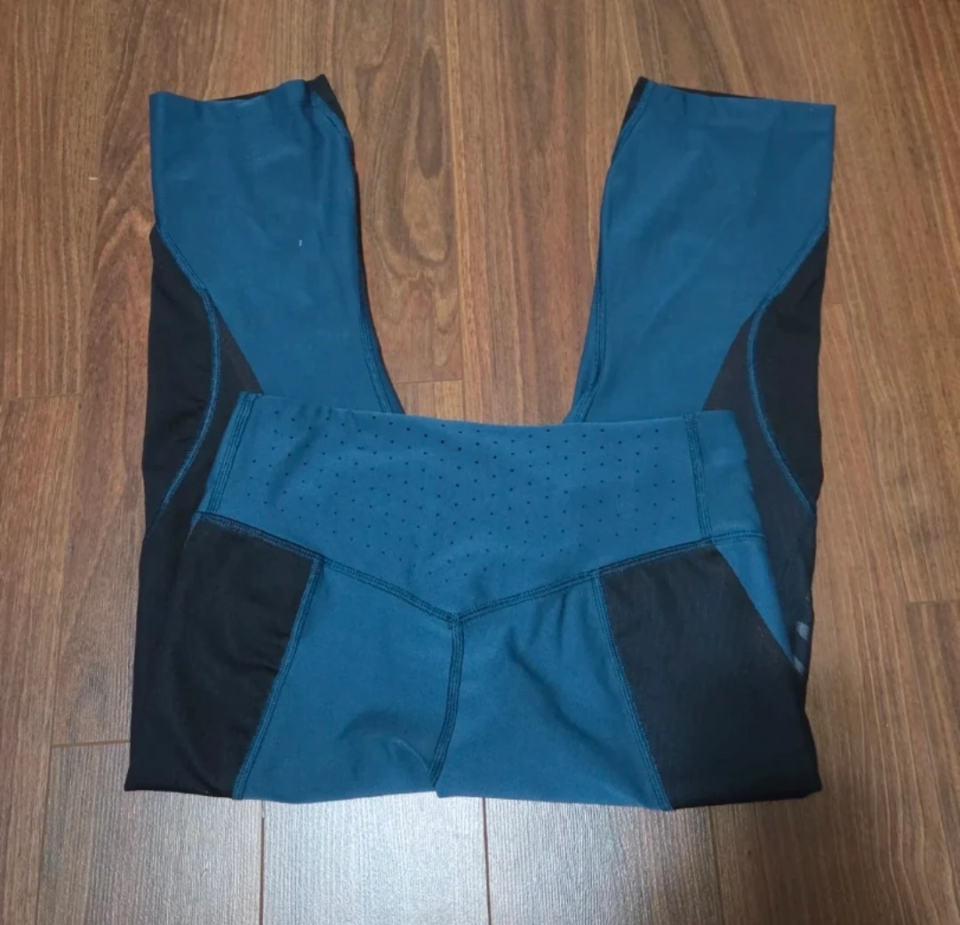 Nike Dri-FIT Legend Crop Leggings - photo 5