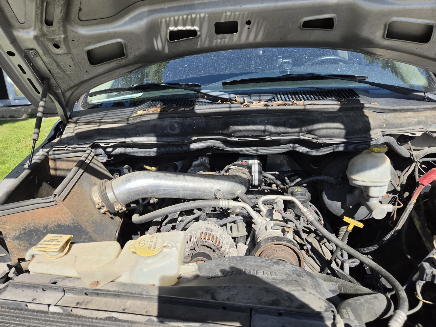 Nice Pick Up Truck with 5.7 Magnum Hemi Engine in it - photo 4