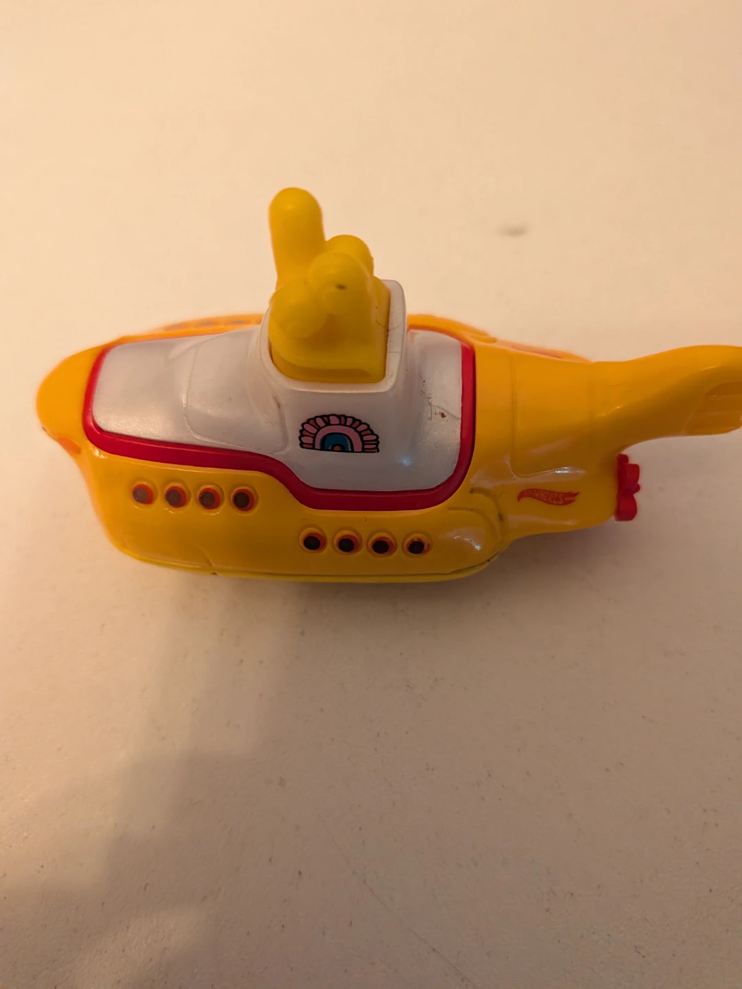 Hot Wheels Yellow Submarine Die-cast Toy - photo 3