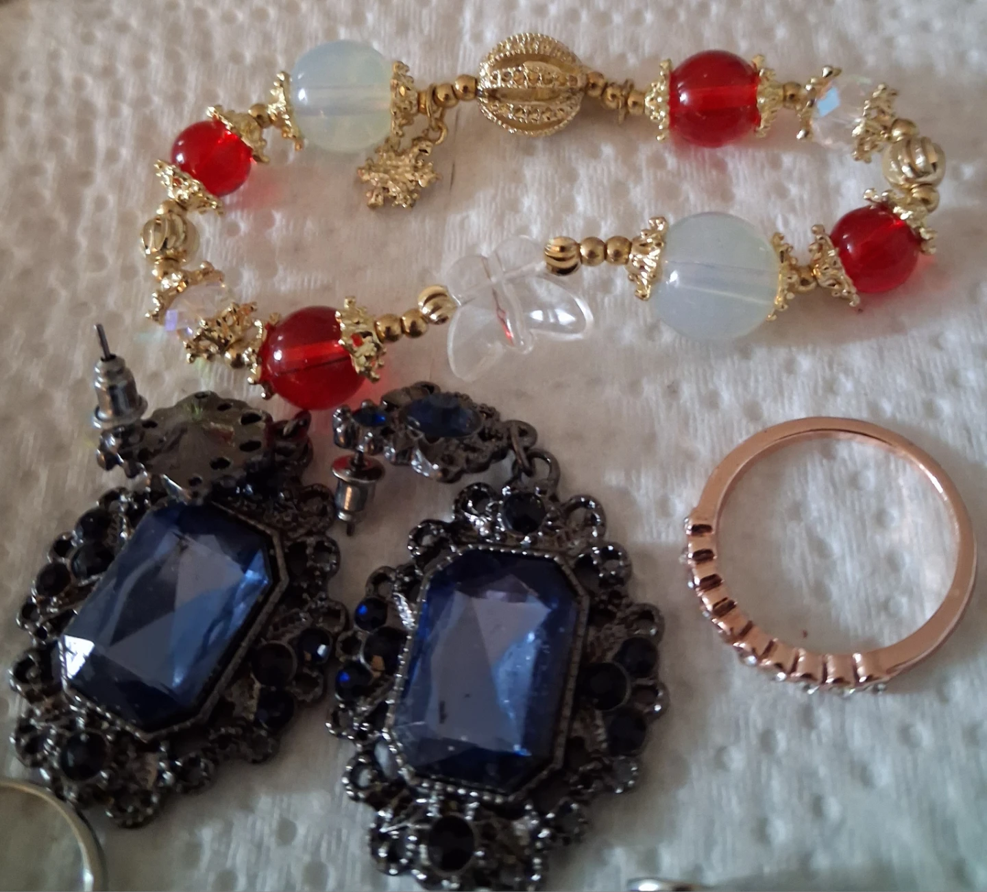 Assorted Fashion Jewelry Set - photo 2