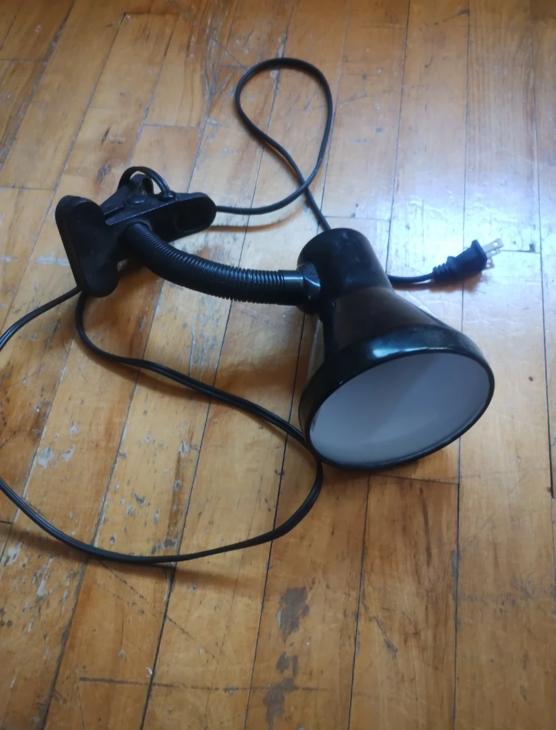 Black clamp lamp in excellent condition