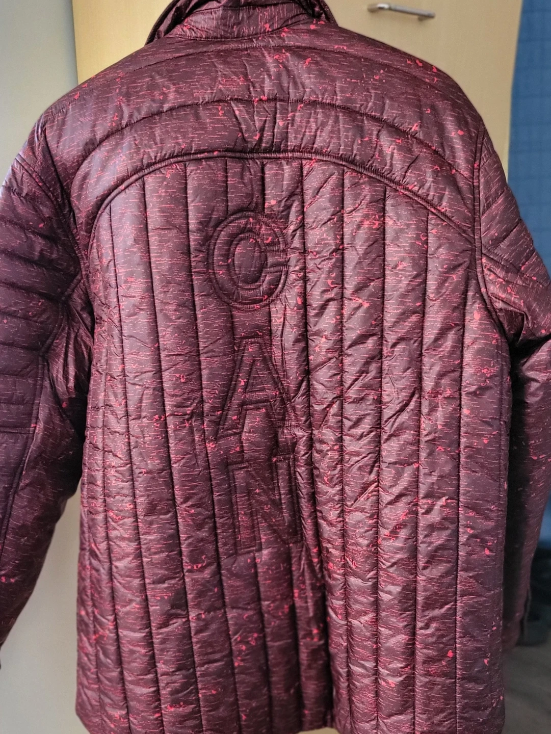 Lululemon M's Nylon Taffeta Insulated Shacket - photo 3