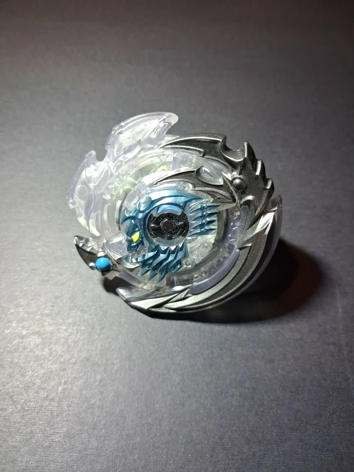 Takara Tomy Beyblade Burst Hollow Deathscyther