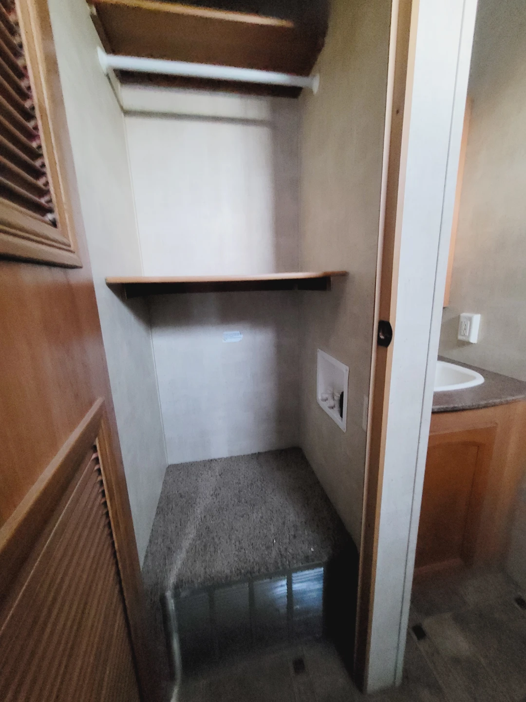Keystone Retreat Park model Travel Trailer - photo 3